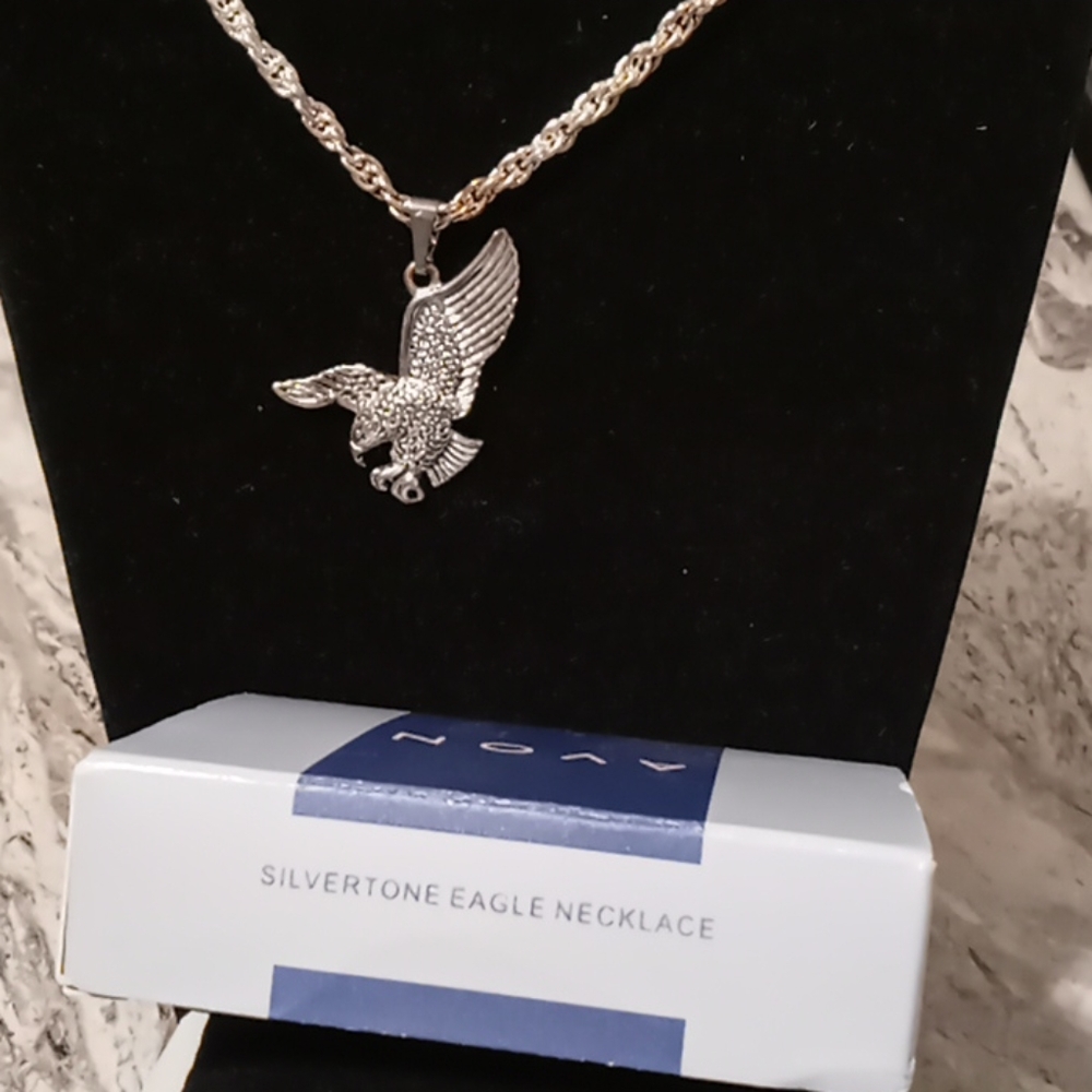 Avon Silvertone Eagle Necklace